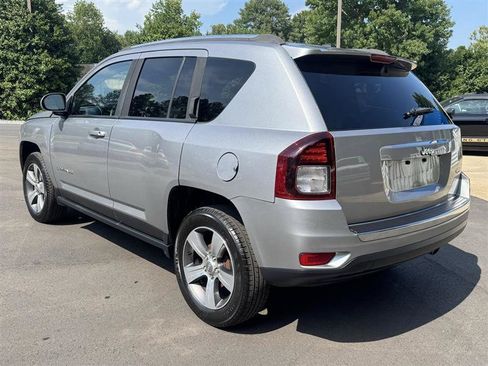 Used 2016 Jeep Compass High Altitude FWD image 3
