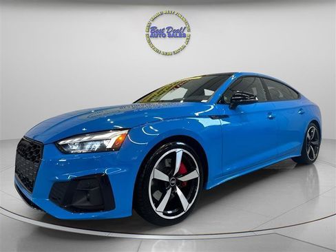 Used 2022 Audi A5 2.0T Premium Plus w/ Premium Plus AWD/4WD image 2