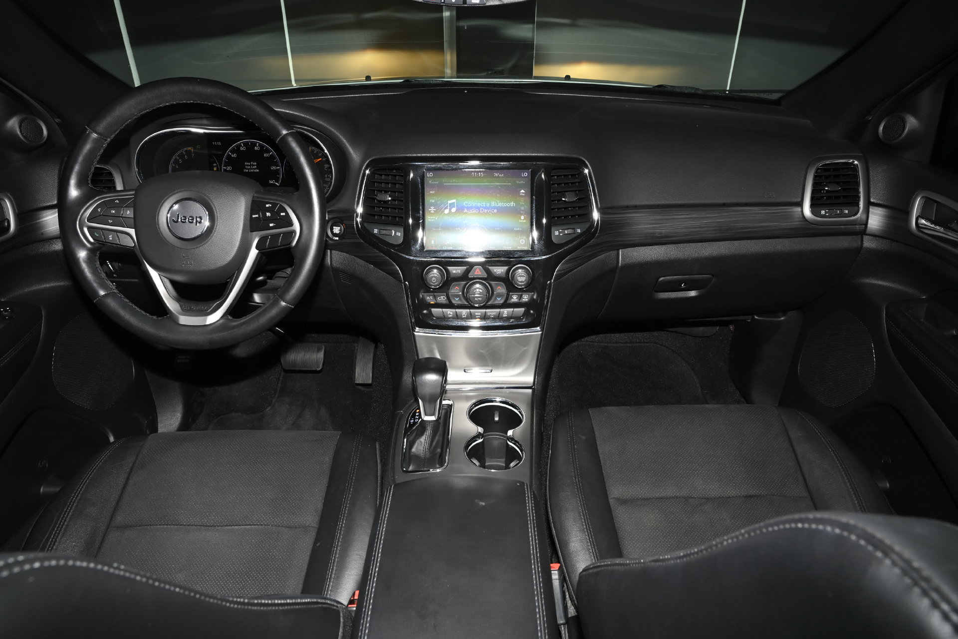 Used 2022 Jeep Grand Cherokee Laredo X AWD/4WD image 16