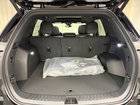 New 2026 GMC Terrain AT4 image 5