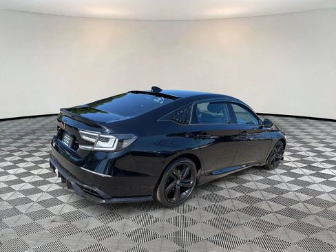 Used 2022 Honda Accord Sport image 7
