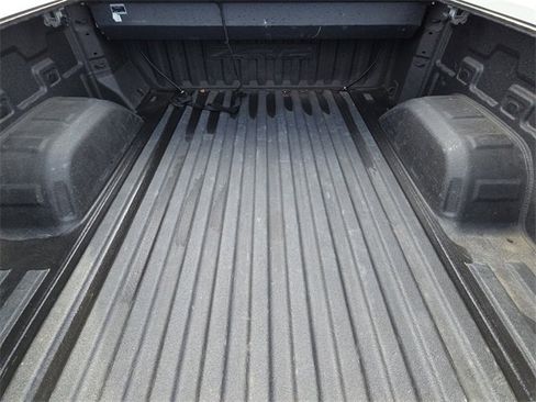 Used 2023 Chevrolet Silverado 1500 ZR2 w/ Technology Package image 11