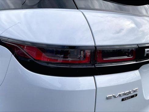 Used 2020 Land Rover Range Rover Evoque S AWD/4WD image 32