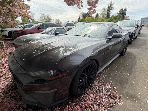 Used 2018 Ford Mustang GT Premium RWD image 2