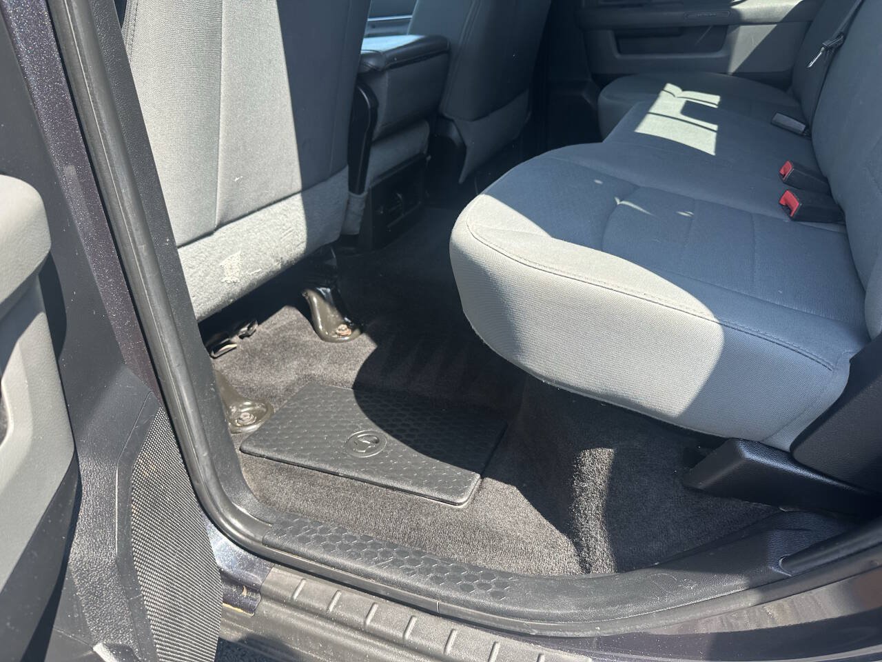 Used 2014 RAM 2500 SLT AWD/4WD image 15