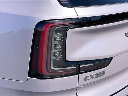 New 2026 Volvo EX90 Plus RWD image 25