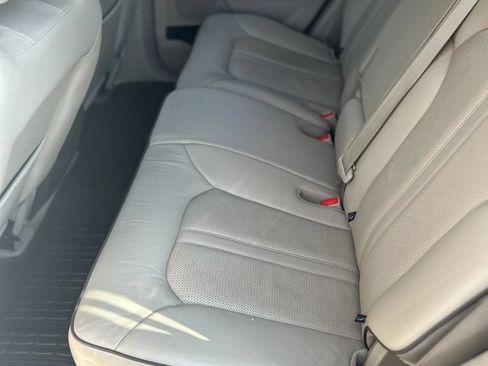 Used 2013 Lincoln MKX AWD image 19