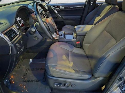 Used 2023 Lexus GX 460 Premium AWD/4WD image 16