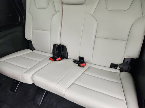 Certified 2023 Kia Telluride SX image 32