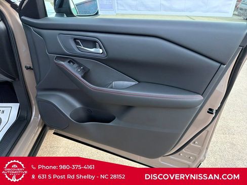New 2026 Nissan Rogue SV AWD/4WD image 36