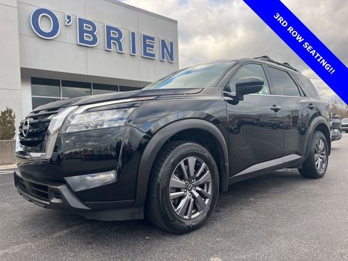 Used 2023 Nissan Pathfinder SV w/ SV Premium Package image 1