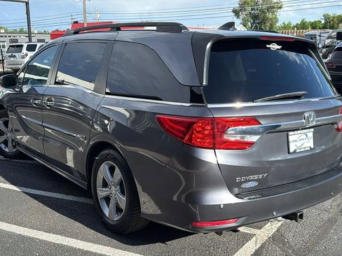 Used 2018 Honda Odyssey EX image 5