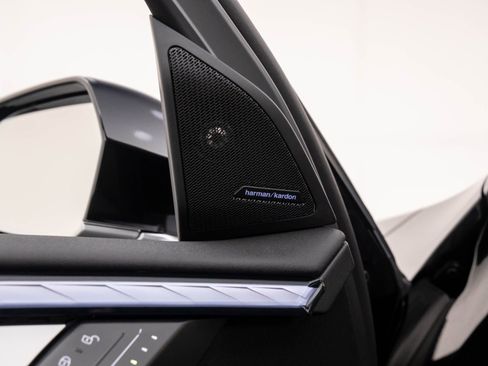 New 2026 BMW X3 xDrive30 w/ Premium Package image 14