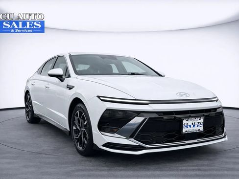 Used 2025 Hyundai Sonata SEL image 1