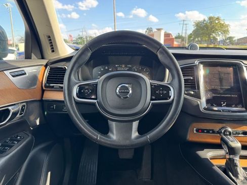 Used 2016 Volvo XC90 T6 Inscription w/ Vision Package AWD/4WD image 18