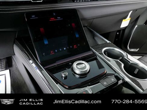 New 2026 Cadillac Escalade V w/ LPO, ONYX Package image 18