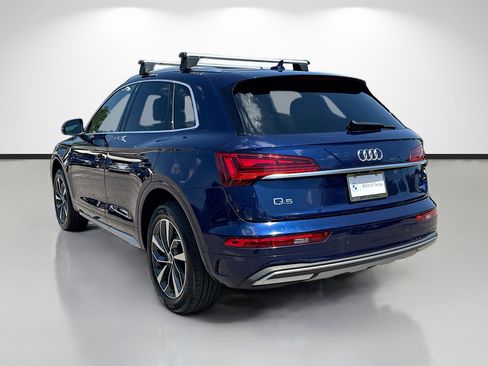 Used 2021 Audi Q5 Premium w/ Convenience Package image 5