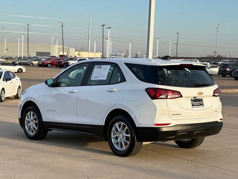 Used 2024 Chevrolet Equinox LS image 6