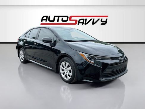 Used 2026 Toyota Corolla LE FWD image 1