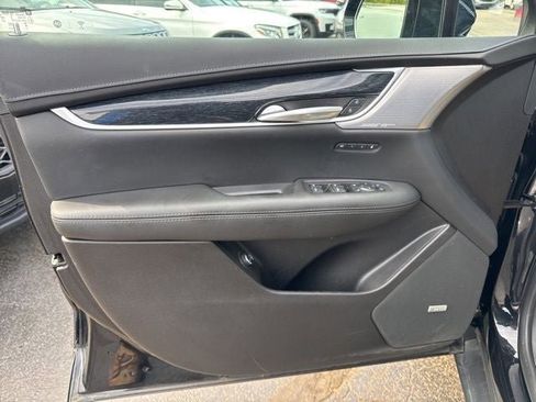 Certified 2023 Cadillac XT5 Premium Luxury FWD image 7