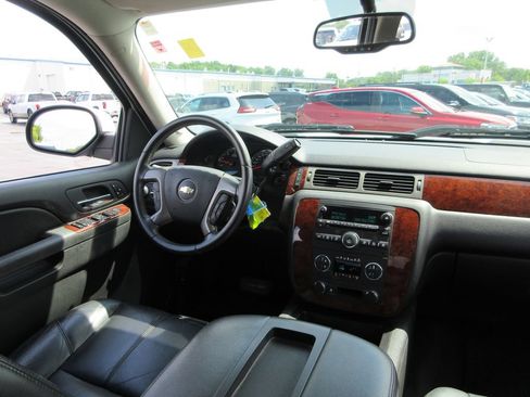 Used 2011 Chevrolet Silverado 1500 LTZ w/ Suspension Package, Off-Road AWD/4WD image 22