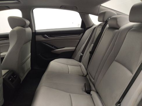 Used 2020 Honda Accord EX image 18