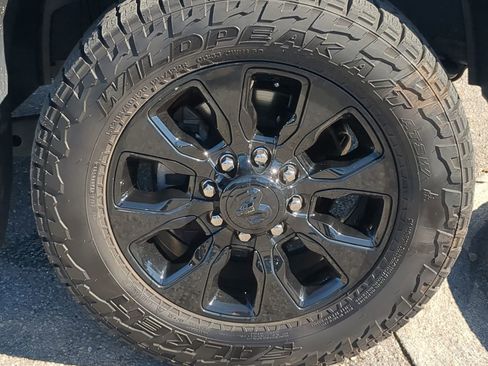 Used 2022 RAM 3500 Limited image 11