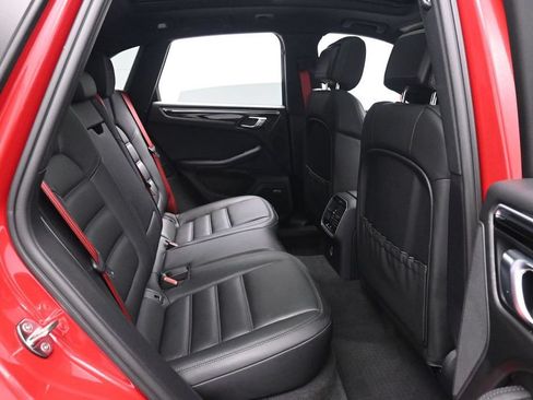 Used 2021 Porsche Macan GTS w/ Premium Package Plus (PF9) AWD/4WD image 18