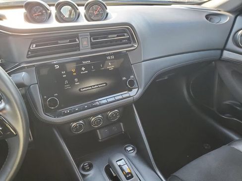 Certified 2024 Nissan Z Performance w/ Floor Mat Package image 19