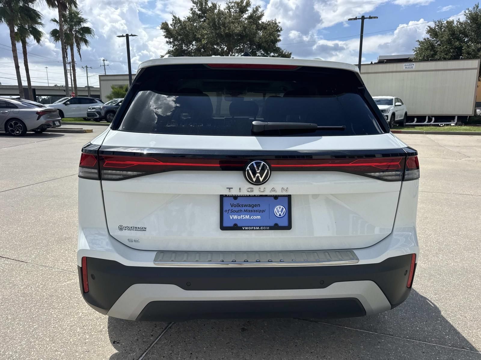 Used 2026 Volkswagen Tiguan SE FWD image 6