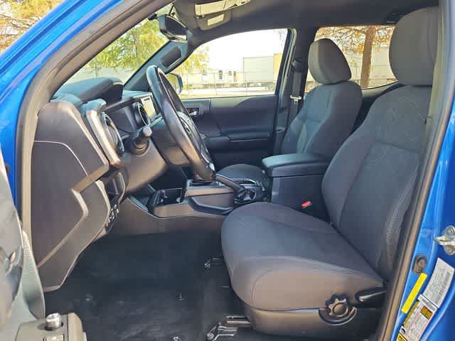 Used 2017 Toyota Tacoma TRD Sport w/ Tow Package RWD image 14