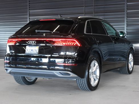 Used 2022 Audi Q8 Premium Plus w/ Premium Plus Package image 16