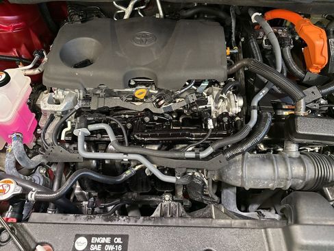 Used 2022 Toyota Sienna XSE image 23