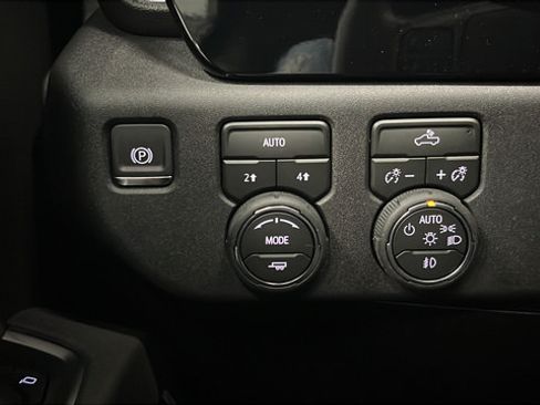 New 2026 Chevrolet Silverado 1500 RST w/ RST Select Package AWD/4WD image 33