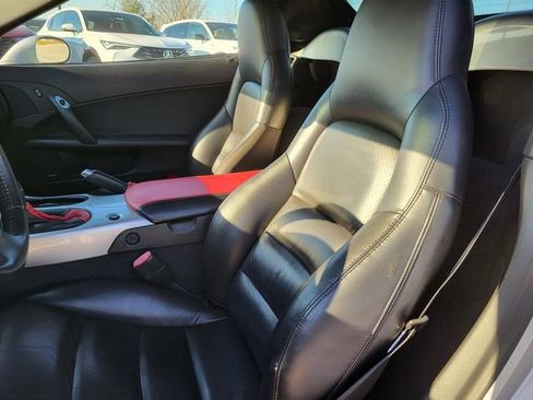 Used 2006 Chevrolet Corvette Convertible w/ Preferred Equipment Group image 9