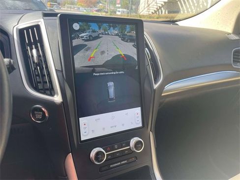 Used 2022 Ford Edge SEL w/ Convenience Package image 29