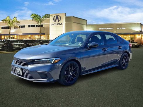 Used 2023 Honda Civic Sport image 3