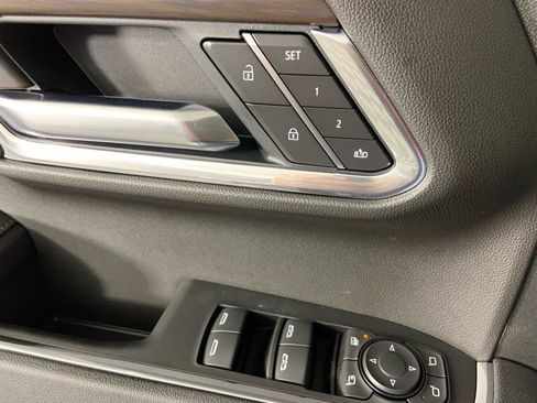 Used 2026 GMC Sierra 1500 SLT image 31