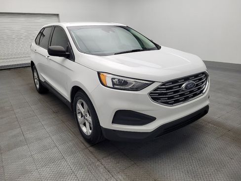 Used 2020 Ford Edge SE image 13