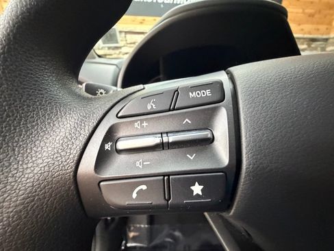 Used 2023 Hyundai Kona SEL AWD/4WD image 40