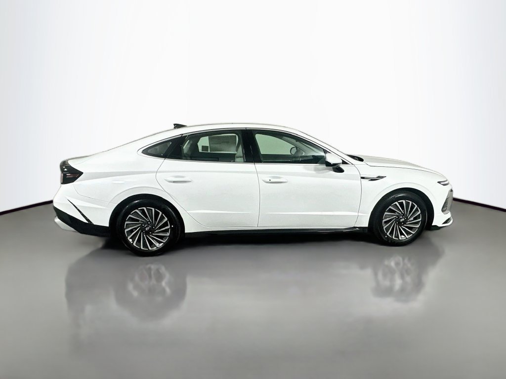 New 2026 Hyundai Sonata SEL FWD image 4