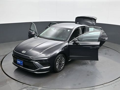 Certified 2025 Hyundai Sonata SEL image 30