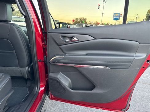 New 2026 Chevrolet Traverse LT w/ Driver Confidence Package image 14