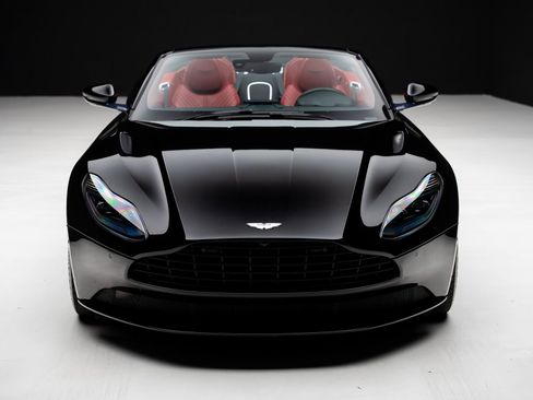 Used 2019 Aston Martin DB11 Volante RWD image 8