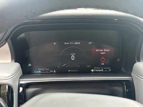 Used 2023 Lincoln Nautilus Reserve FWD image 27