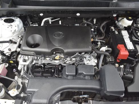 Used 2024 Toyota RAV4 LE image 34