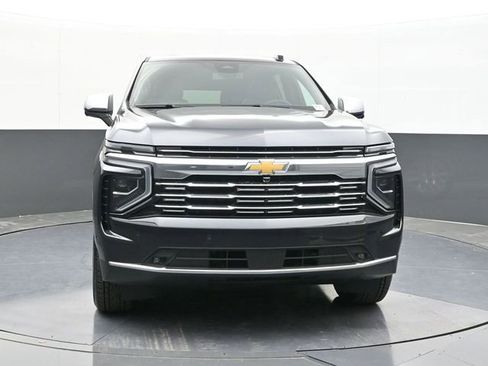 New 2025 Chevrolet Suburban Premier w/ Sun And Tow Package image 23
