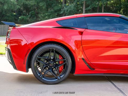 Used 2019 Chevrolet Corvette ZR1 image 10