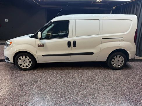 Used 2015 RAM ProMaster City Tradesman SLT FWD image 4