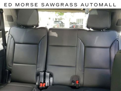 Used 2021 GMC Yukon Denali w/ LPO, Illumination Package image 11